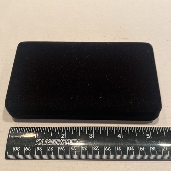 NIB Multi-Strand Beaded Bracelet in Black Velvet Box - Picture 3 of 3